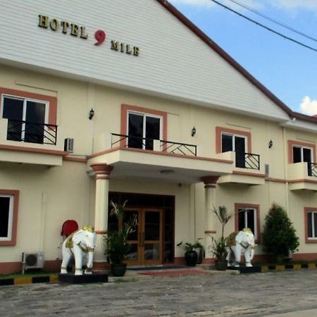 Hotel 9 Mile Rangún Exteriér fotografie