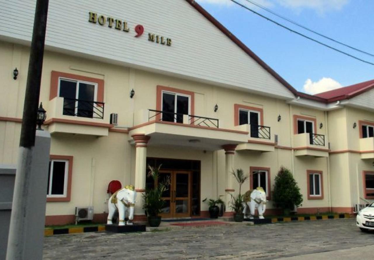 Hotel 9 Mile Rangún Exteriér fotografie